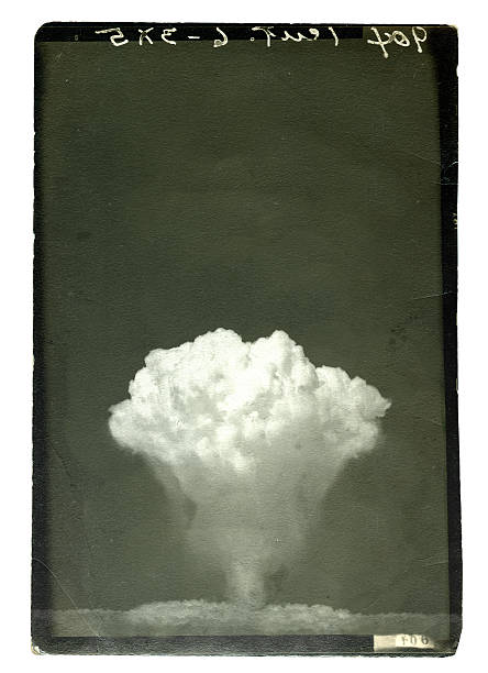área 51 - nuclear war imagens e fotografias de stock
