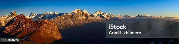 Monte Eiger Al Tramonto - Fotografie stock e altre immagini di Montagna - Montagna, Alpi, Alpi Bernesi