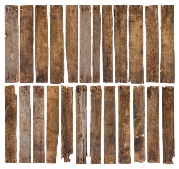 vieilles planches en bois, isolés sur fond blanc - old textured wood cracked photos et images de collection