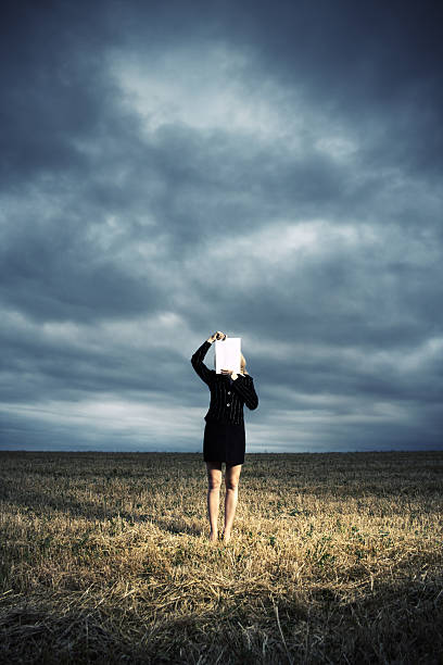 Mulher sem rosto - fotografia de stock