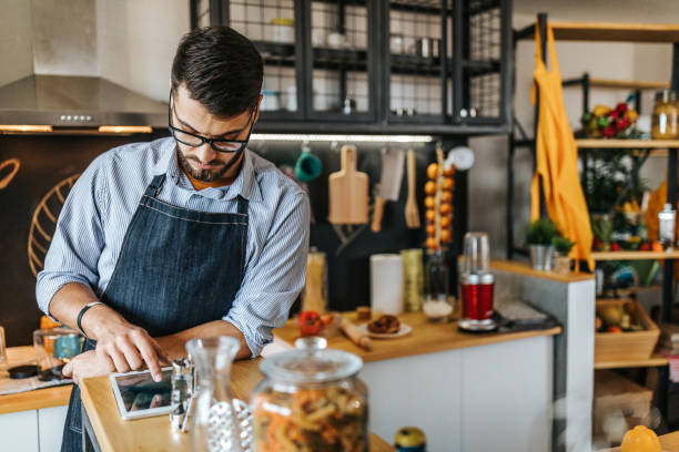 istock Choosing an online recipe 1082196858