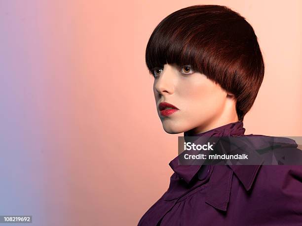 Portret Moda Model - zdjęcia stockowe i więcej obrazów Krótkie włosy - Krótkie włosy, Tylko jedna kobieta, Grzywka