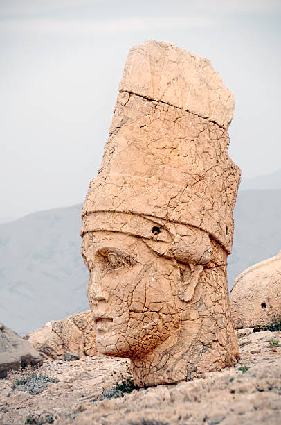 adiyaman nemrut,, turquie - nemrud dagh mountain turkey history photos et images de collection