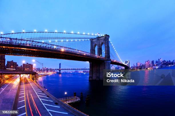 Photo libre de droit de Pont De Brooklyn banque d'images et plus d'images libres de droit de Bleu - Bleu, New York City, Nuit