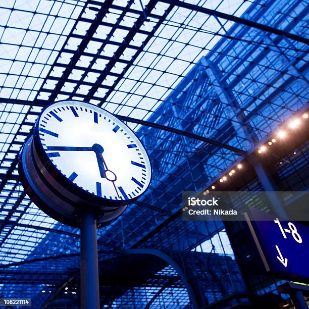 市のクロック - 時計のストックフォトや画像を多数ご用意 - 時計, 鉄道駅, 駅