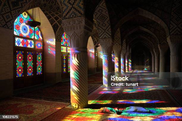 Mesquita De Alnasir Mulk - Fotografias de stock e mais imagens de Mesquita - Mesquita, Irão, Shiraz