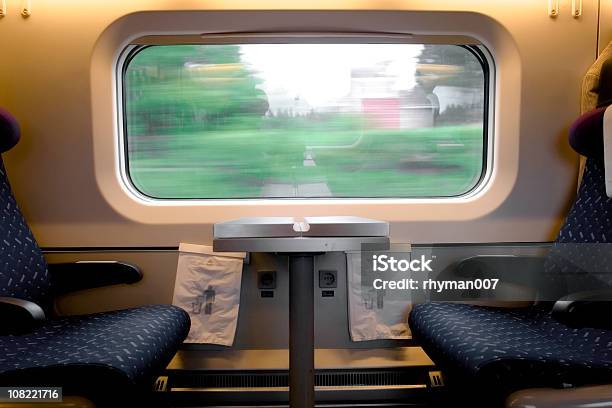 Foto de Assentos De Trem e mais fotos de stock de Trem - Trem, Janela, Assento de veículo