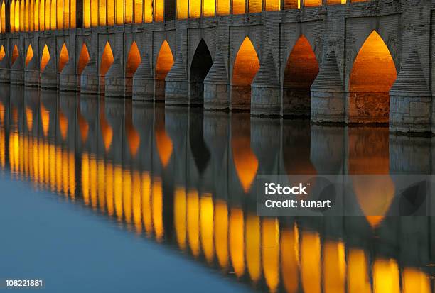 Siose Pol Ponte - Fotografias de stock e mais imagens de Ponte - Ponte, Isfahan, Irão