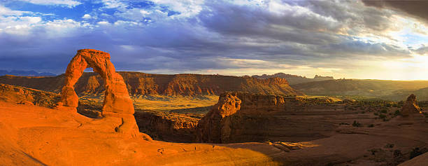 delicate arch - slickrock trail stock-fotos und bilder