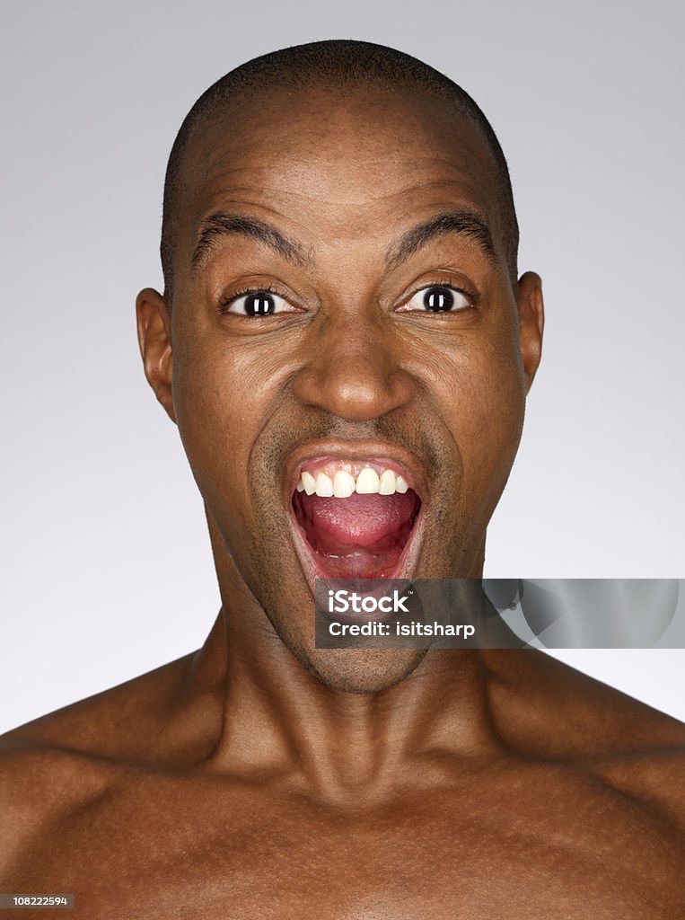 Retrato de homem gritar - Foto de stock de 20-24 Anos royalty-free