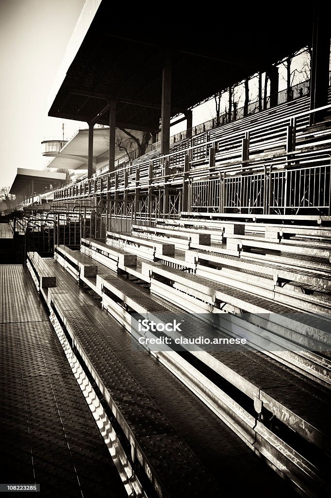 Vazio Estádio arquibancada, tom Sépia - Foto de stock de Monza royalty-free