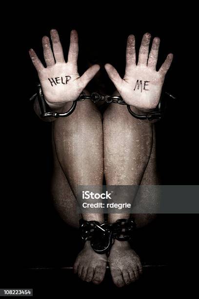 Foto de A Escravatura E O Tráfico De Seres Humanos e mais fotos de stock de Tráfico humano - Tráfico humano, Tráfico, Pessoas