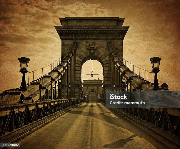 Vintage Puente De Cadena Foto de stock y más banco de imágenes de Puente de cadenas - Puente colgante - Puente de cadenas - Puente colgante, Budapest, Aire libre