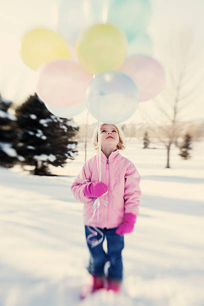 balões de neve - balloon child winter snow imagens e fotografias de stock