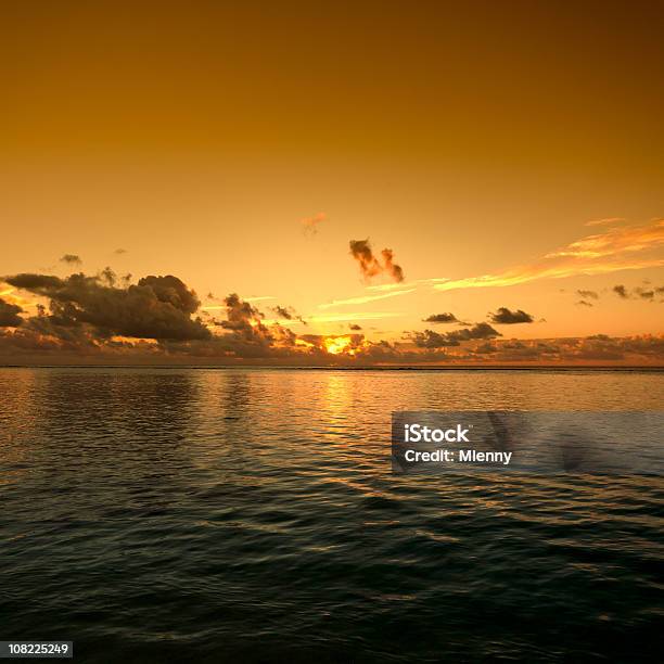 海に沈む夕日 - 自然のストックフォトや画像を多数ご用意 - 自然, 風景, オレンジ色