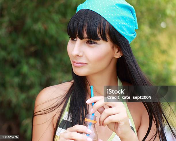 Retratos Al Aire Libre Foto de stock y más banco de imágenes de 20-24 años - 20-24 años, Adulto, Adulto joven