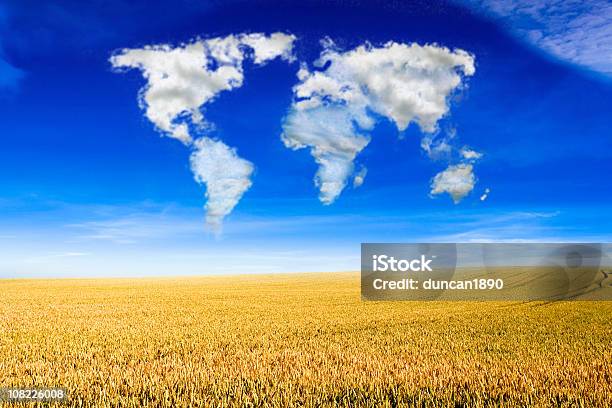 클라우드 형성을 세계지도 Over 필드 위트 세계지도에 대한 스톡 사진 및 기타 이미지 - 세계지도, 농업, 밀