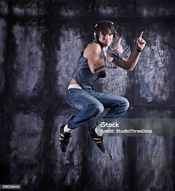 Jump Stockfoto und mehr Bilder von Männer - Männer, Schwerelosigkeit, Bewegung