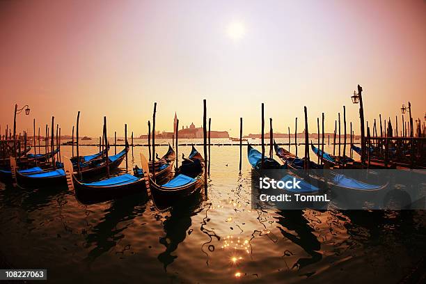 Tramonto A Venezia - Fotografie stock e altre immagini di Ambientazione esterna - Ambientazione esterna, Canal Grande - Venezia, Canale