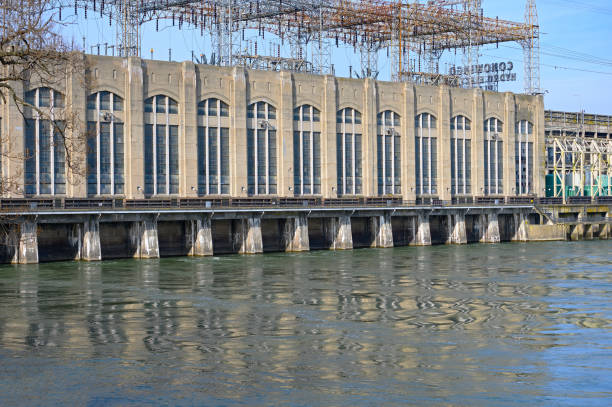 istock Hydroelectric Dam Power Station 1082277346