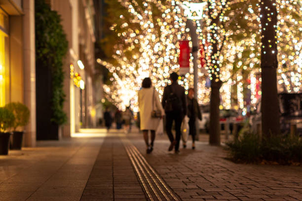 weihnachten beleuchtung licht datum - tokyo prefecture street night japan stock-fotos und bilder