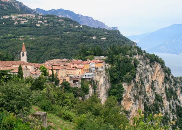 istock Italia Lake Garda and Mountains 1082353930