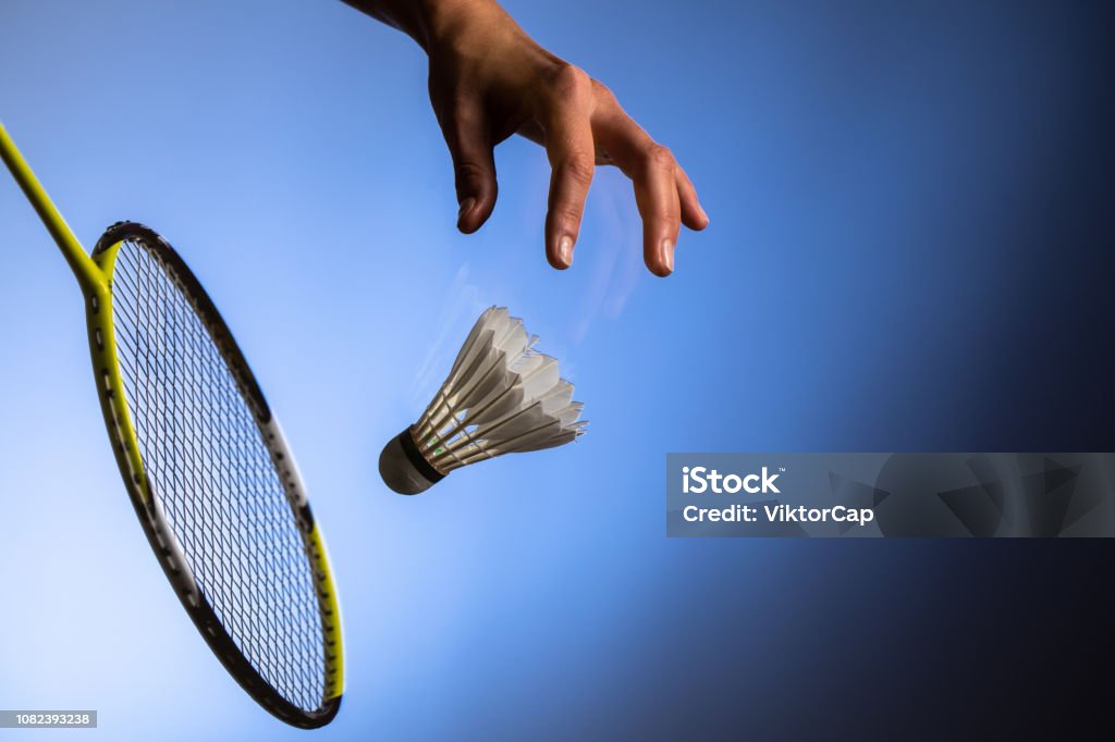 Volante y raqueta de bádminton - Foto de stock de Actividad libre de derechos