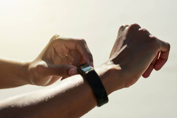 istock The smart way of tracking your workout 1082433926