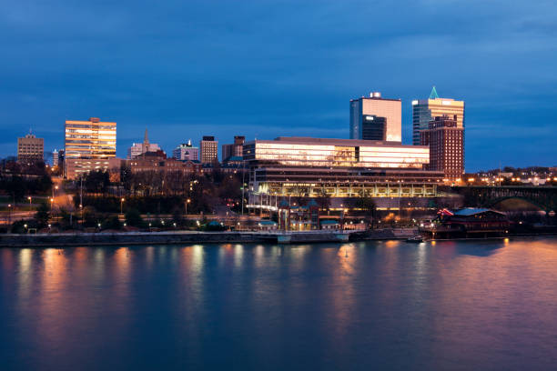 istock Downtown Knoxville at dawn 1082477380