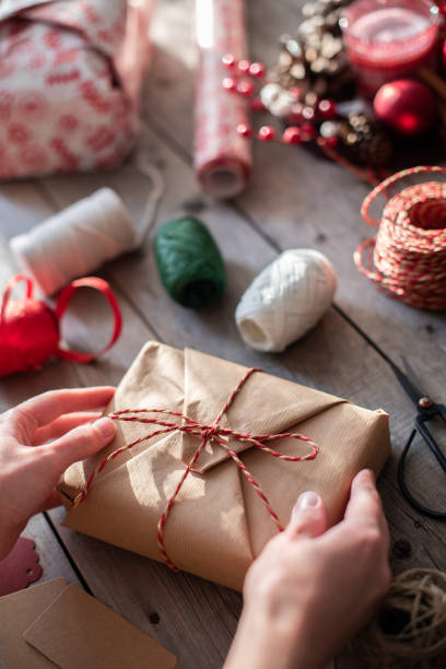 istock Packing Christmas gifts 1082506520