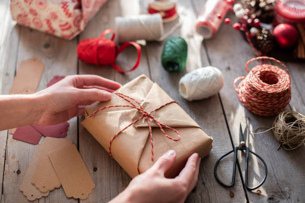 istock Packing Christmas gifts 1082506658