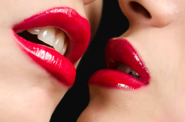 сексуальные красные губы - sexy lips стоковые фото и изображения
