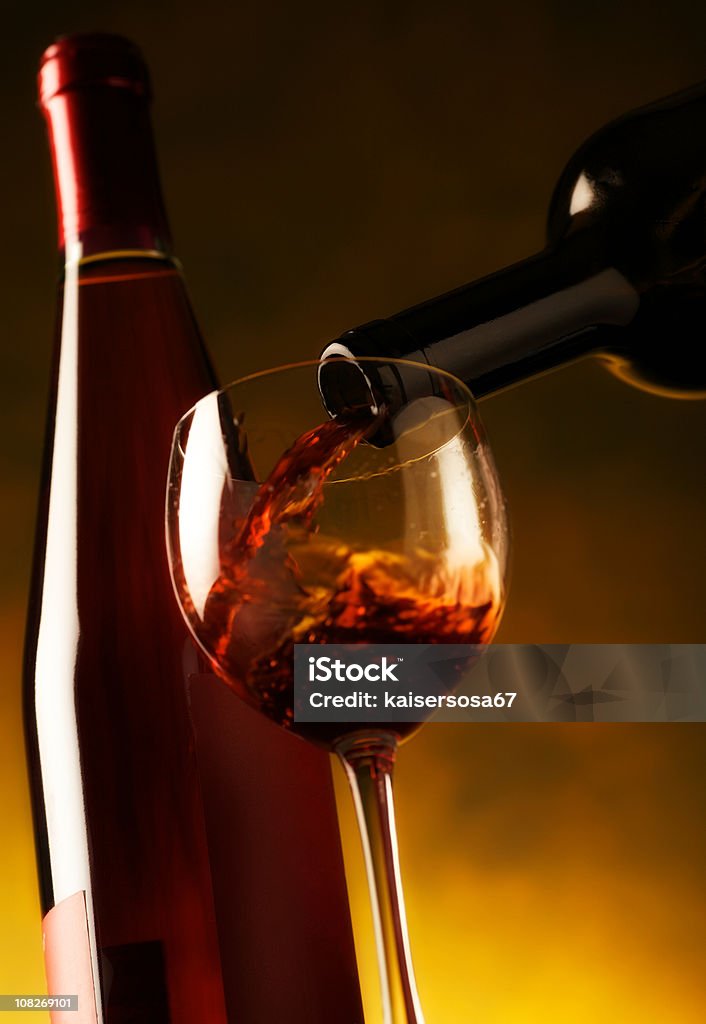 Vinho Tinto em vidro - Royalty-free Verter Foto de stock