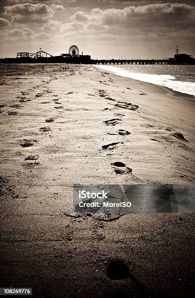 Impronta Sulla Spiaggia - Fotografie stock e altre immagini di Assenza - Assenza, Bellezza naturale, California