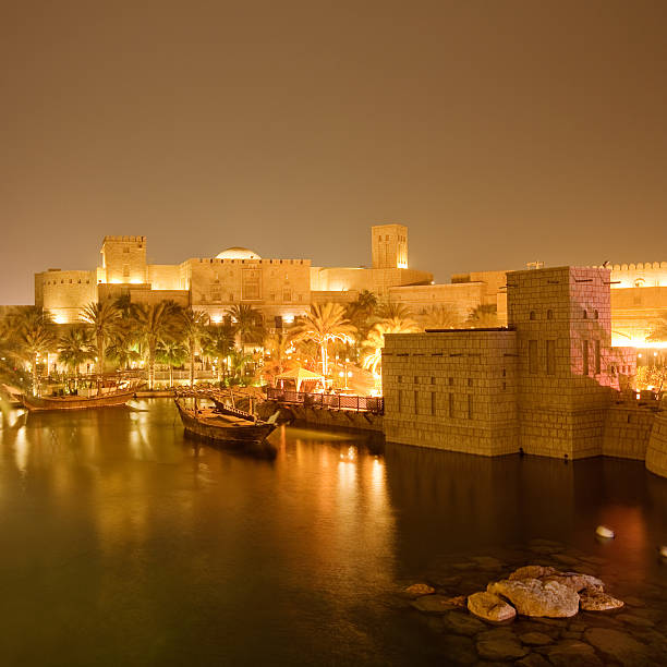 golden la noche - madinat jumeirah hotel fotografías e imágenes de stock