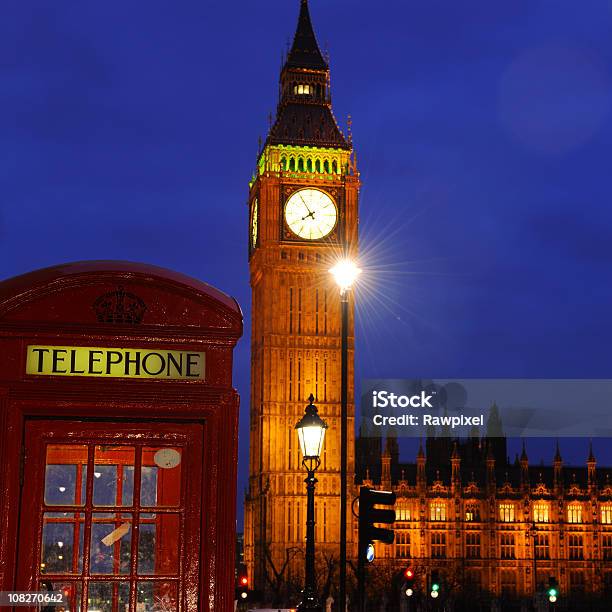 Big Ben Und Rote Telefon Box In Der Nacht Stockfoto und mehr Bilder von Rote Telefonzelle - Rote Telefonzelle, Architektur, Beleuchtet