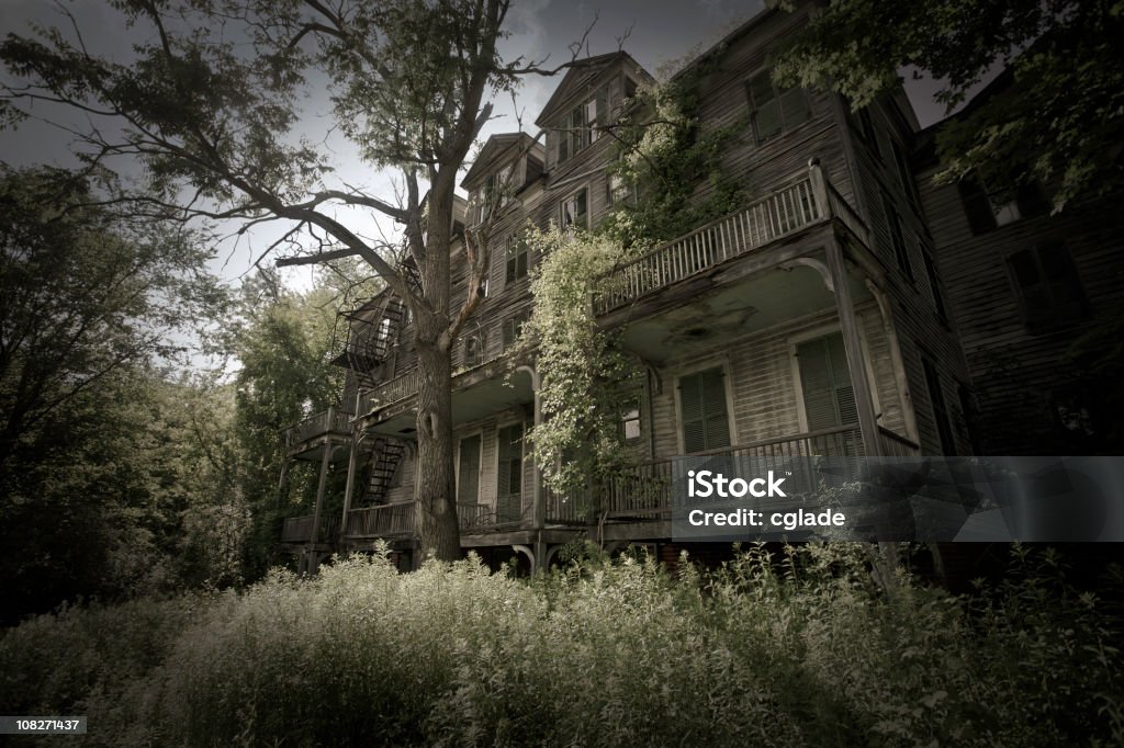 Haunted House - Foto de stock de Abandonado royalty-free