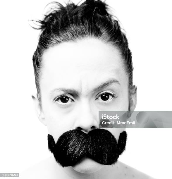 Frau Mit Großen Falschen Schnurrbart Stockfoto und mehr Bilder von Schnurrbart - Schnurrbart, Eine Frau allein, Freisteller – Neutraler Hintergrund