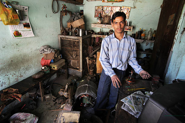 indyjski pracowników: warsztatów - developing countries small business india owner zdjęcia i obrazy z banku zdjęć