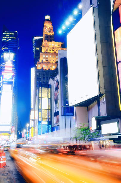 times square - times square night broadway new york city fotografías e imágenes de stock