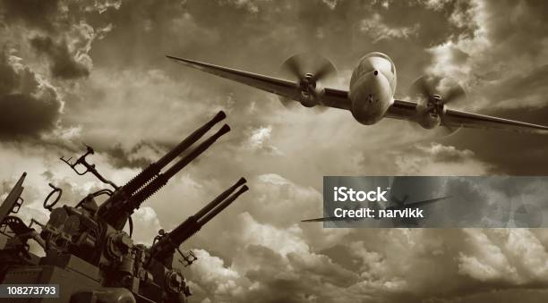 フライング軍事航空機および機械ガンズ - 第二次世界大戦のストックフォトや画像を多数ご用意 - 第二次世界大戦, アメリカ合衆国, 飛行機