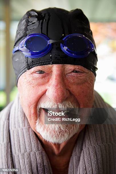 Senior Schwimmer Stockfoto und mehr Bilder von Aktiver Lebensstil - Aktiver Lebensstil, Aktiver Senior, Alter Erwachsener