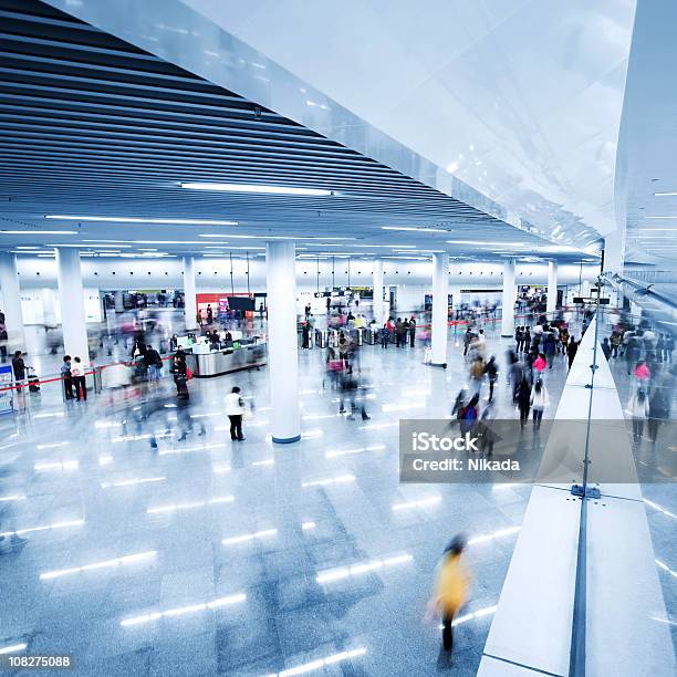 Rushing Personen Stockfoto und mehr Bilder von Flughafen - Flughafen, Schanghai, Abschied