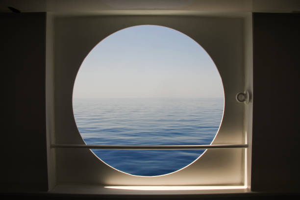 porthole - naval ship imagens e fotografias de stock