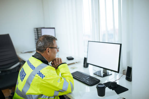 istock Senior British police officer 1082913484