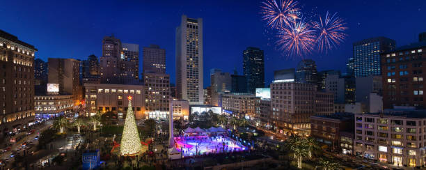istock Union Square New Year tree in San Francisco night panorama 1082921662