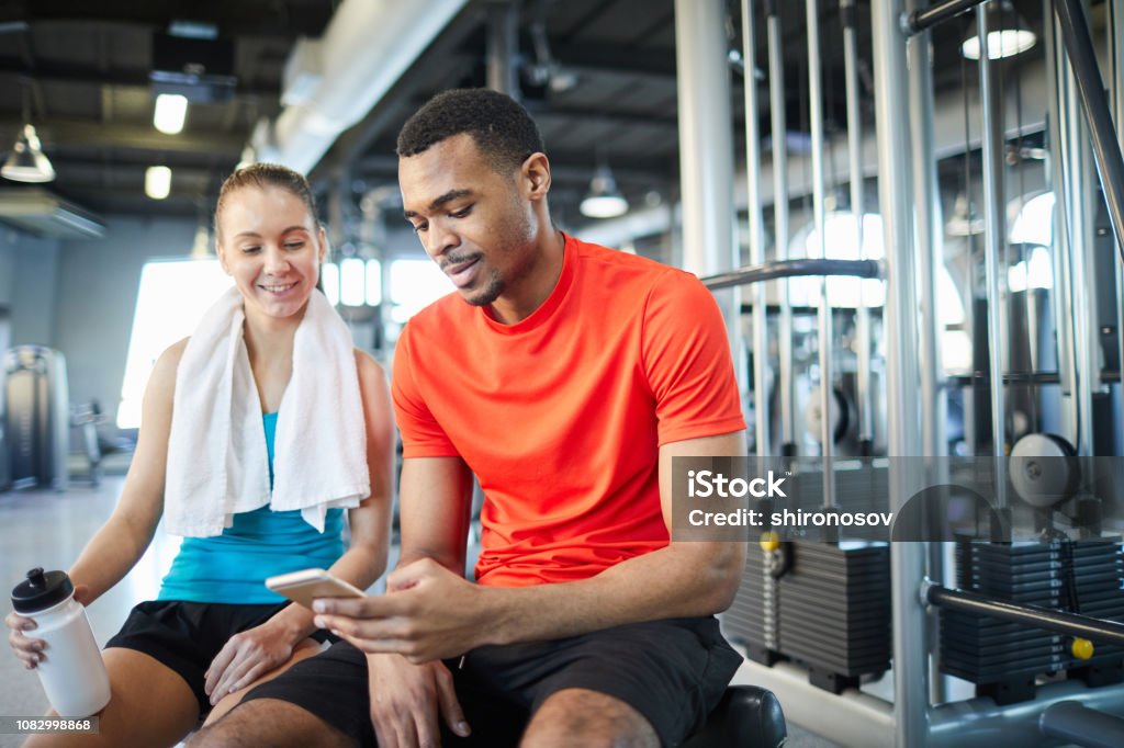 Brechen Sie mit gadget - Lizenzfrei Trainingsraum - Freizeiteinrichtung Stock-Foto