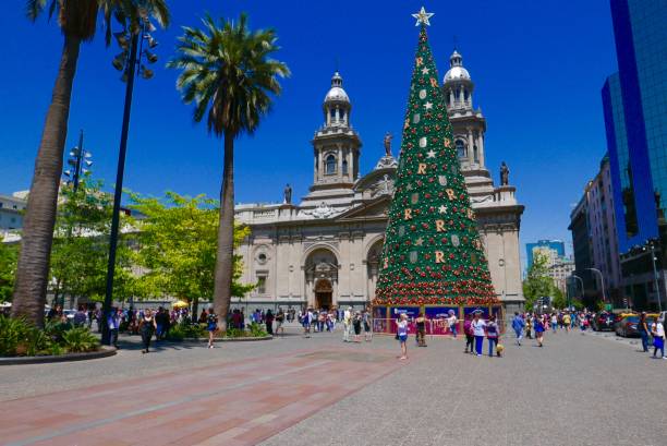 istock Christmas in Santiago 1083004702