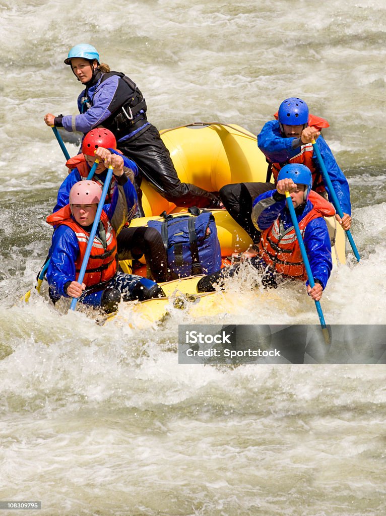Rafting" en aguas rápidas - Foto de stock de Accesorio de cabeza libre de derechos