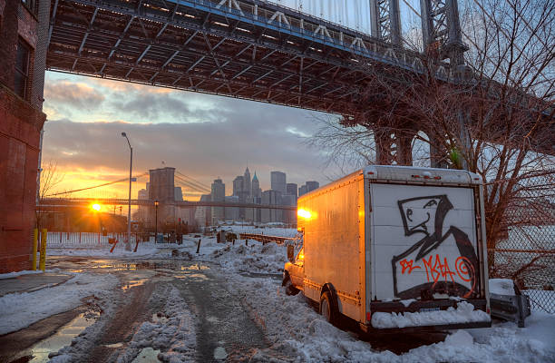 brooklyn pôr do sol - manhattan bridge imagens e fotografias de stock